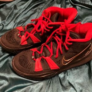 Nike men’s basketball shoes kyrie